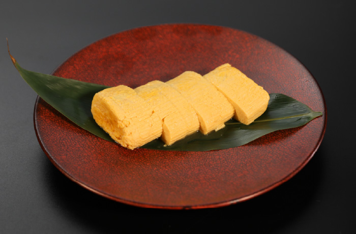 出汁の効いた玉子で鰻を丁寧に巻いた 鰻巻たまご